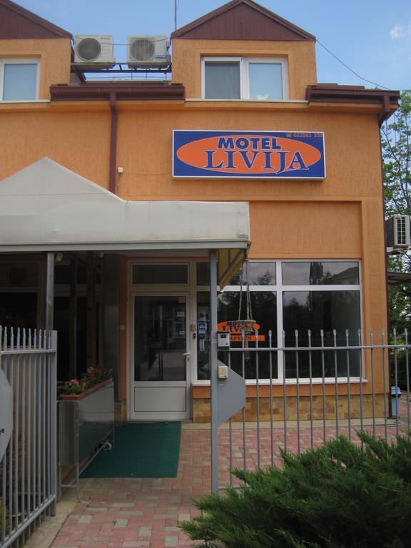 Motel Livija Petrovec Екстер'єр фото