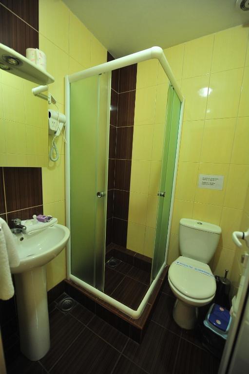 Motel Livija Petrovec Екстер'єр фото